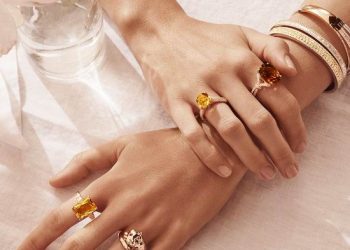 How This Jewelry Brand Masterfully Combines Traditional and Modern Design Elements