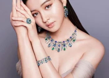 How Bvlgari Masterfully Merges Traditional Craftsmanship with Modern Trends