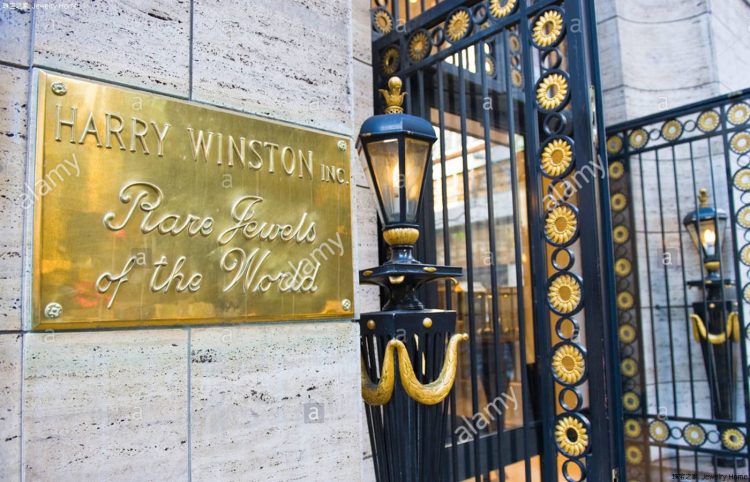 Key Consumption Trends in the Luxury Jewelry Market in 2025