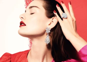 How Do Jewelry Designers Find Balance Between Tradition and Modernity?