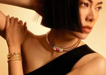 Why is Vintage Jewelry Becoming Increasingly Popular Among the Younger Generation?