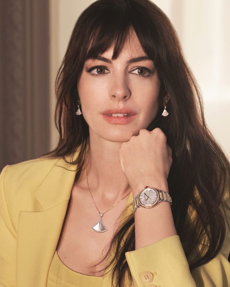 Why Are Vintage-Style Jewelry Pieces Gaining Popularity Among the Younger Generation?