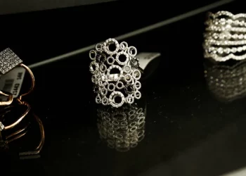 Which Jewelry Styles Will Become the New Favorites of the Fashion World in the Coming Seasons?