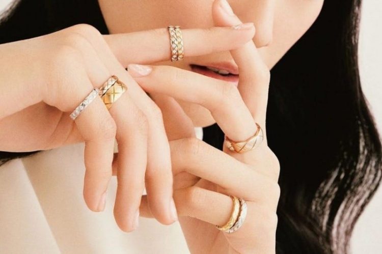 How Emerging Jewelry Brands Are Disrupting the Traditional Luxury Market