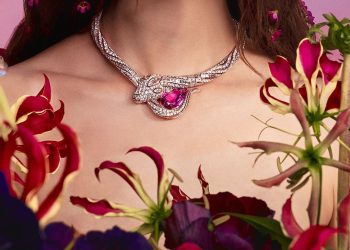 How Do Famous Jewelry Designers Express Unique Artistic Concepts Through Their Works?