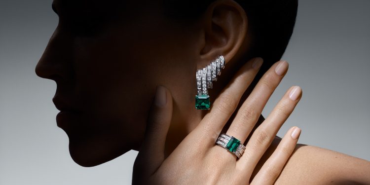 The Art and Business of Jewelry Exhibitions: How Can They Achieve the Perfect Balance?