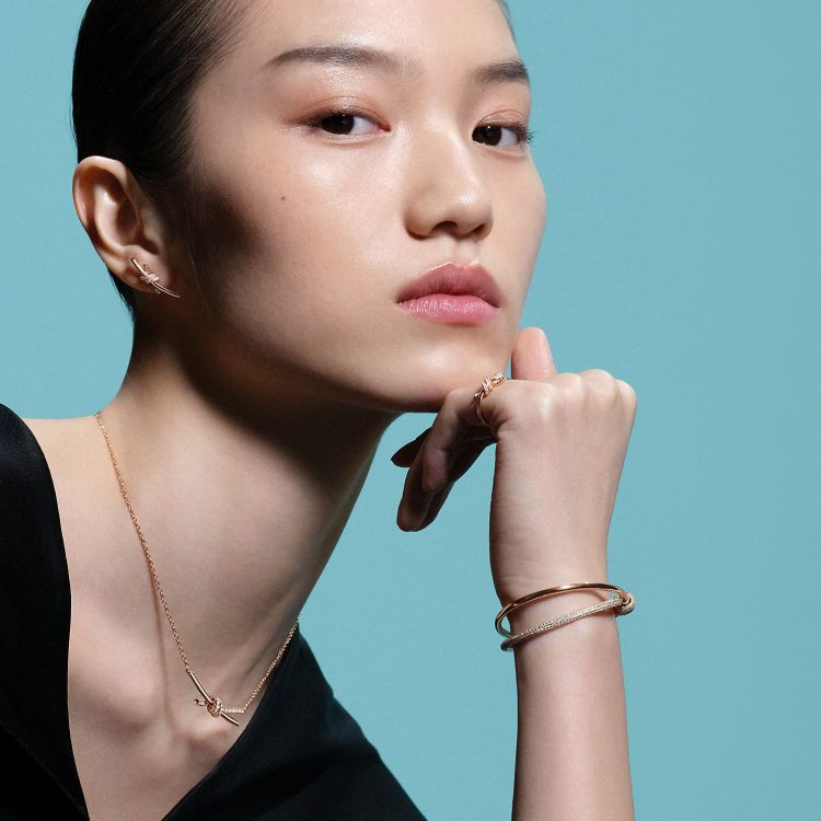 The Rare Gemstone Investment Boom: Which Jewelry Pieces Are the Top Choices for High-Net-Worth Individuals?