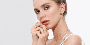 How Top Jewelry Brands Maintain Their Uniqueness and Prestige in the Social Media Age