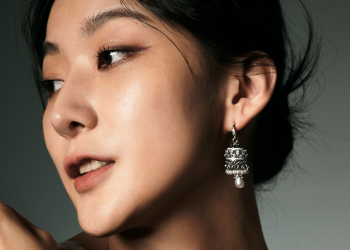 The Fusion of Luxury Jewelry and Street Style: Does It Mark the Dawn of a New Fashion Trend?