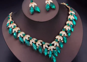 The Subtle Relationship Between Demand Growth and Price Fluctuations in the Jewelry Industry