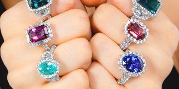The Return of Colored Gemstones: What Does It Mean for the Future of Jewelry Trends? Will They Become the New Darlings of the Jewelry World?