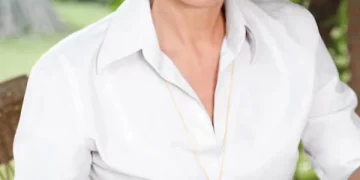 Why Paloma Picasso’s Jewelry Became a Symbol of Luxury: The Cultural and Creative Inspirations Behind Her Designs